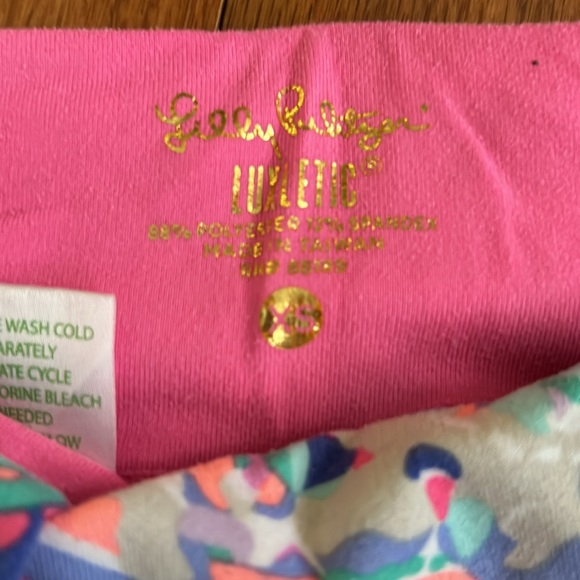Lilly Pulitzer Luxletic capris size XS - Picture 2 of 4